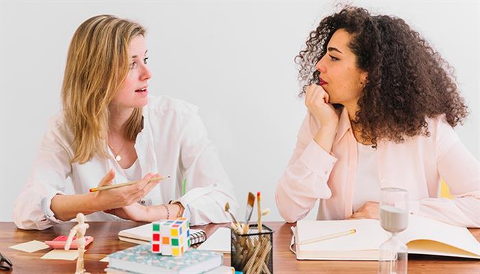 8 Ways to Save Yourself From Someone Who Talks Too Much 